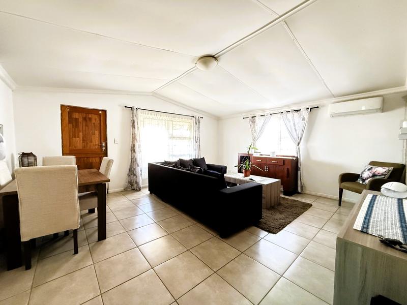 2 Bedroom Property for Sale in West Bank Western Cape